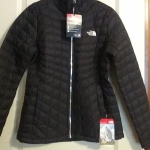 NEW WOMENS THE NORTH FACE THERMOBALL JACKET SIZE M